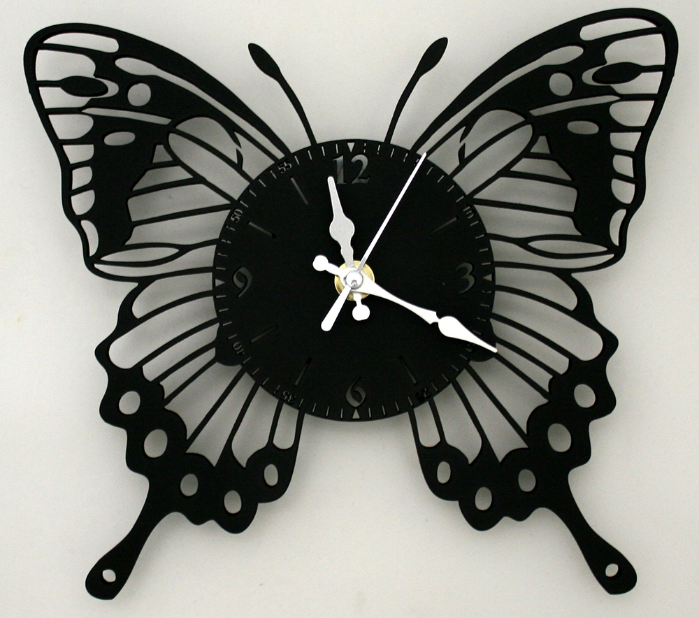 Настенные часы из дерева Бабочка